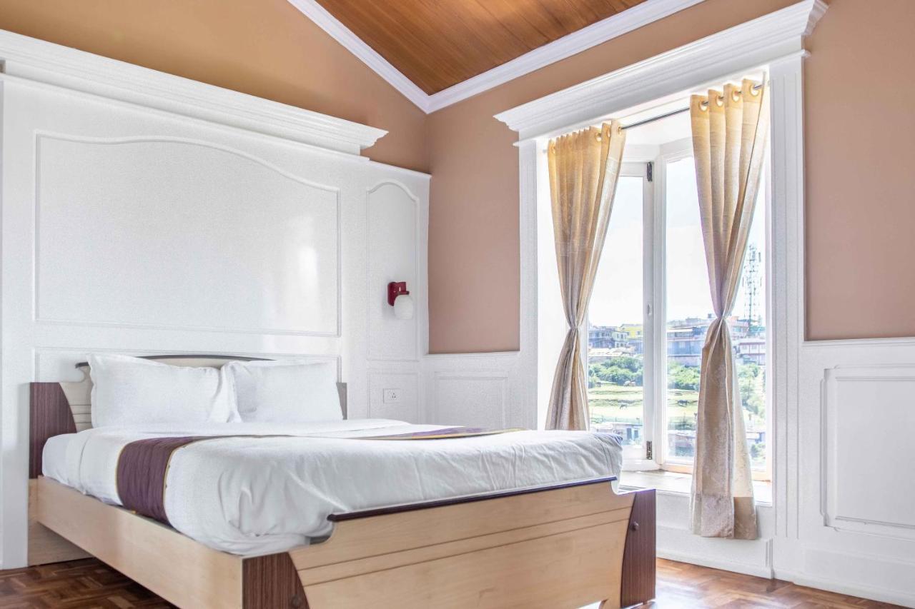 Pine View Stay Ooty Exteriör bild